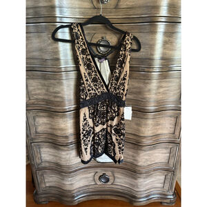 Hale bob silk velvet floral top size S NWT
